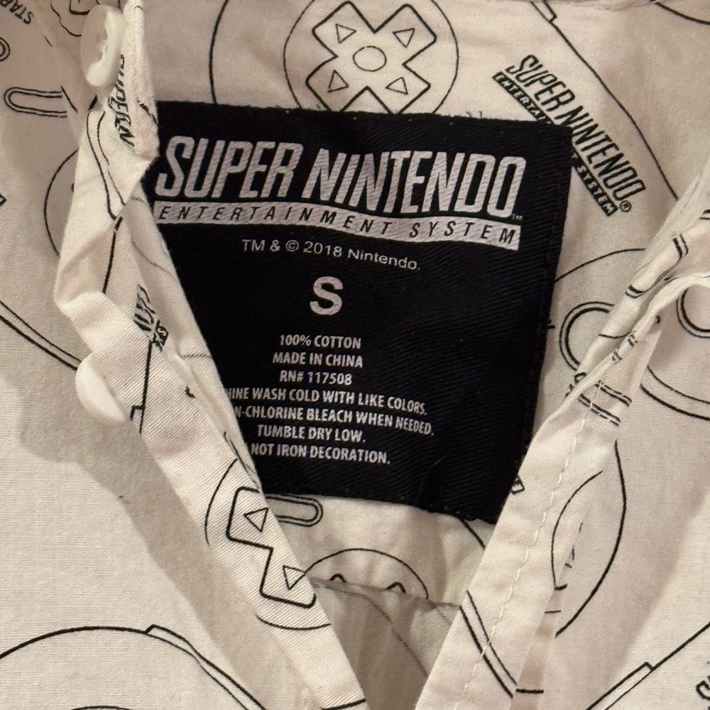 Nintendo Super Nintendo Controller Print Shirt - image 2